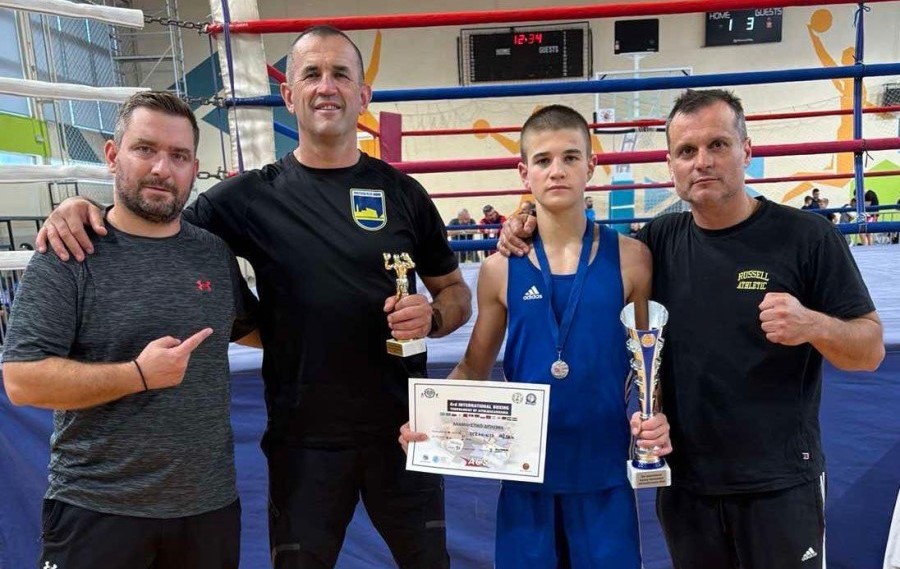 Mrdaku zlato i trofej za najboljeg juniora