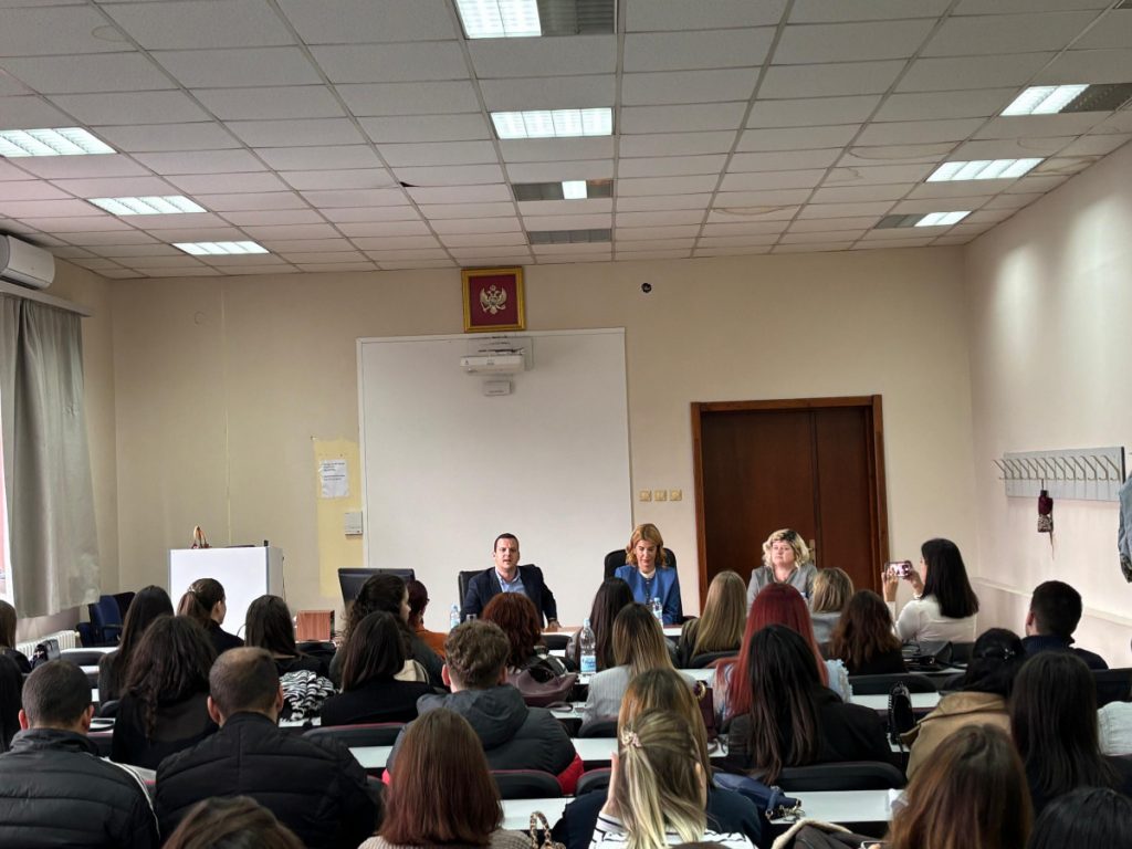 AMU: Čestitke novinarima, urednicima, producentima, kamermanima i profesionalcima koji doprinose razvoju televizije kao medija u Crnoj Gori
