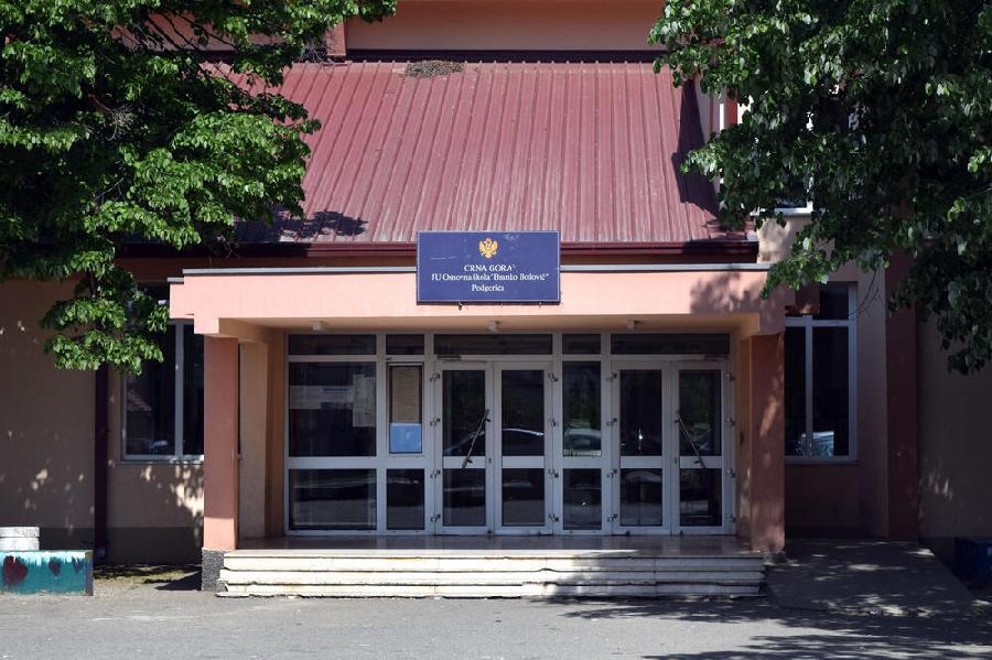 branko božović škola u pg