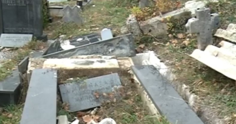 Na pravoslavnim grobljima u BiH srušeno 1.500 spomenika