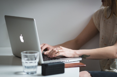 Sve više žrtava online prevara u Crnoj Gori, stotine eura gubitka zbog pogrešnog klika