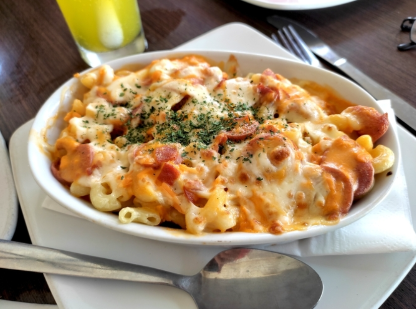 Brze makarone sa sirom iz rerne: Savršen obrok za 20 minuta