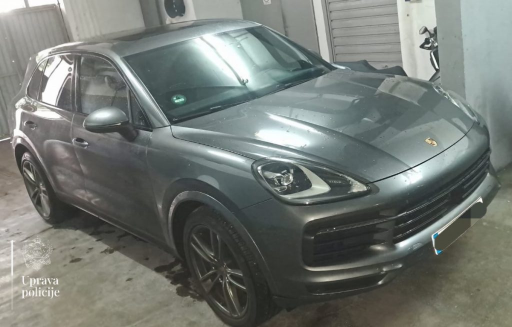 Albancu oduzet automobil na granici: Traži se po međunarodnoj potjernici Njemačke