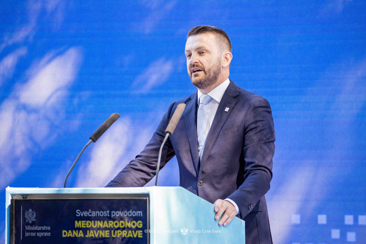 maras dukaj