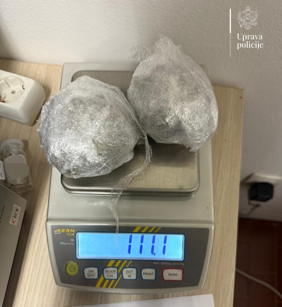 Kotor: Kod Podgoričanina pronađena MARIHUANA, vozio pod dejstvom KOKAINA