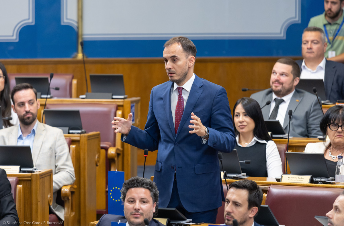 milos konatar