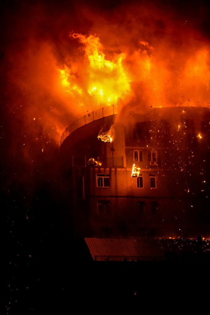 Više od 20 povrijeđenih u eksploziji kod Buenos Ajresa, uzrok požara nepoznat