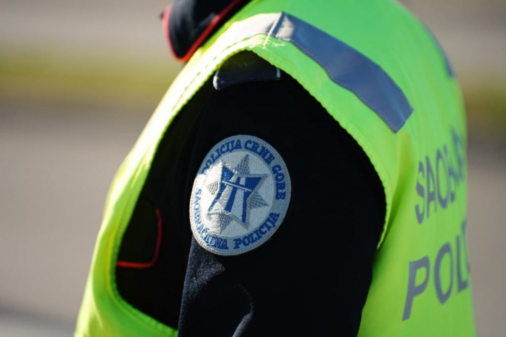 Na jugu kontrolisani lokali i kladionice: Pronađena osoba sa potjernice, od vozača oduzeti marihuana, kokain i nož