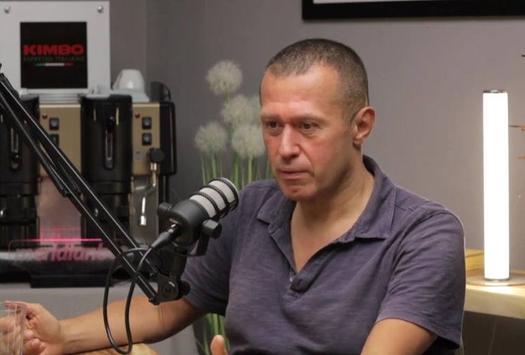 Šofranac „objasnio“: Toricida i BBB već 36 godina pjevaju Za dom spremni i niko im ništa ne može – ali Hrvatska i Crna Gora su prikazali lice Evrope; Treće strane ne mogu naći žicu da nas zavade!