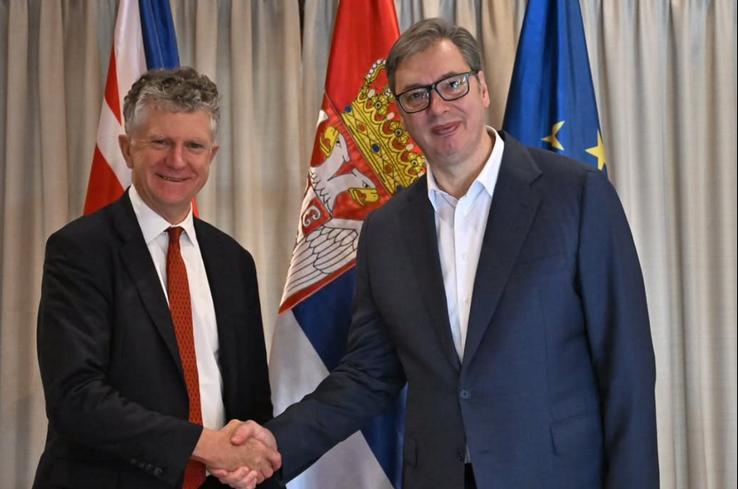 Vučić i Pauel: „Ključno očuvanje mira i stabilnosti“