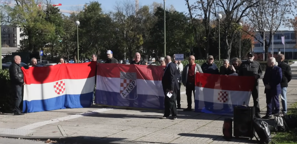 Gradonačelnik Zagreba zabranio Thompsonu da održi drugi koncert, pojedinci protestovali