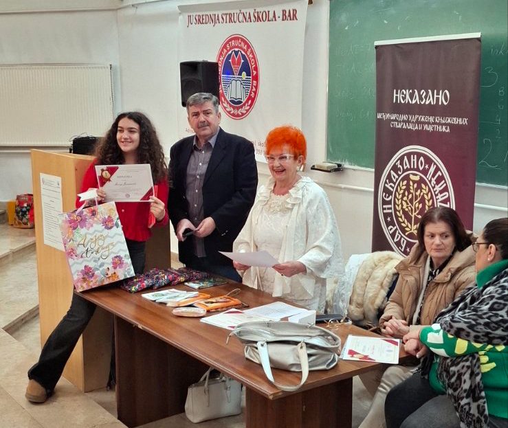 Udruženje književnih stvaralaca i umjetnika „Nekazano“ promovisalo knjigu „Baru na dar 2“
