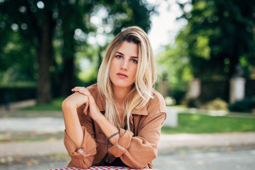 Promocija knjige poezije Barbare Delać ,,Strahovita nežnost’’ u kotorskom Kulturnom centru