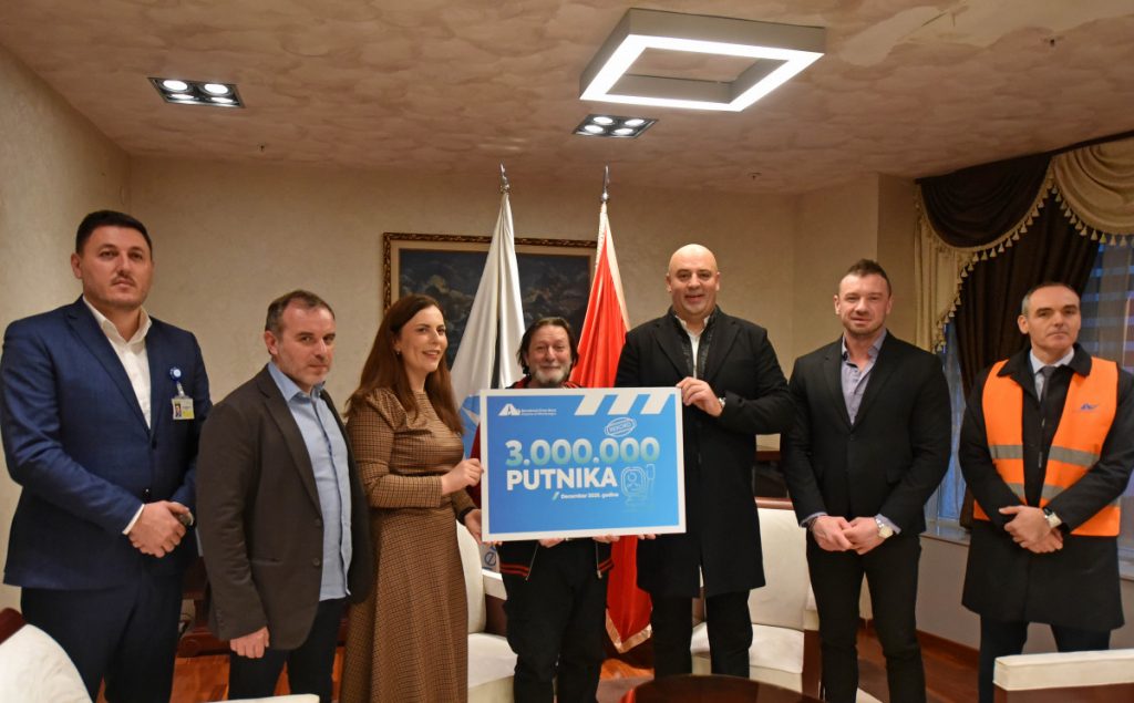 Aerodromi prvi put u istoriji opslužili tri miliona putnika!