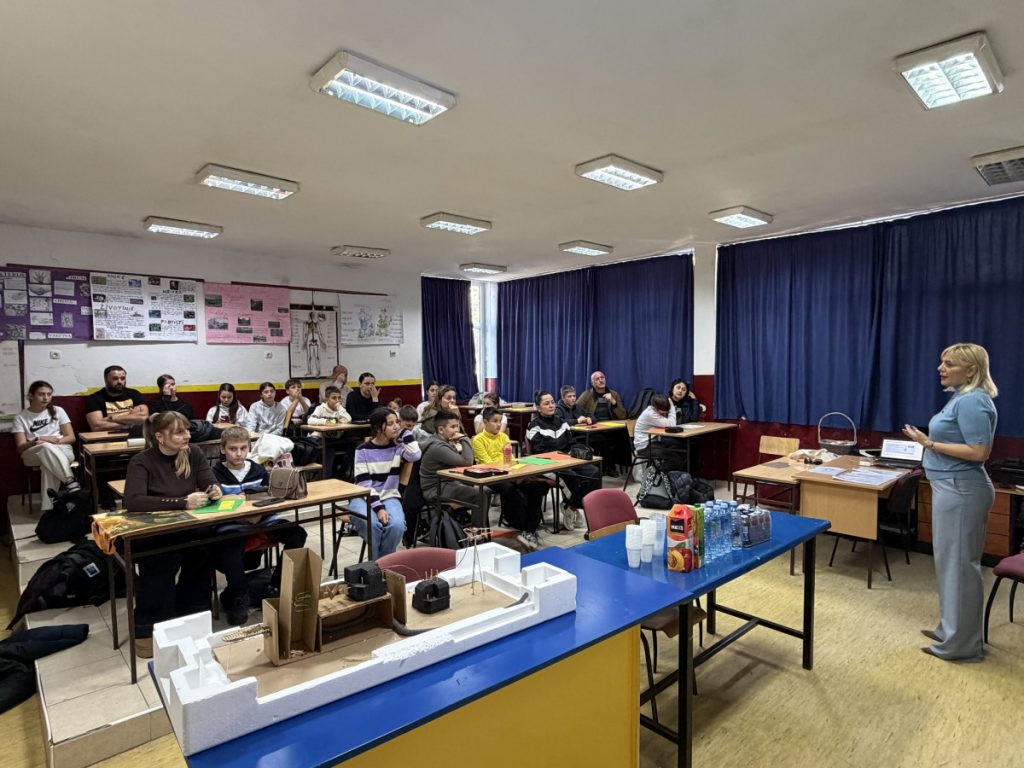 “Budi Internet Genijalac” realizovan u školi u Sutomoru