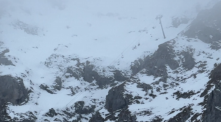 Zaglavljeni u ski korpama