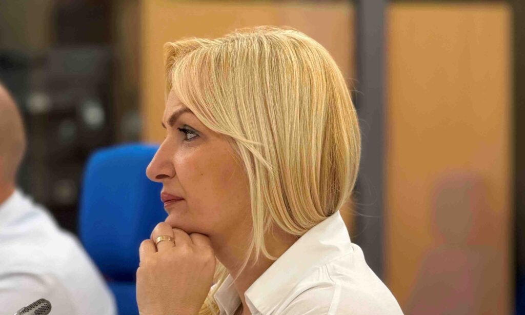 Borovinić Bojović: Uperila sam reflektor ka opozicionim klupama – da vidimo da li se neko dogovarao sa DPS-om