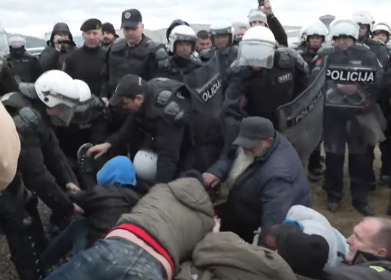Uprava policije: Privedene 54 osobe u Botunu, biće puštene bez zadržavanja