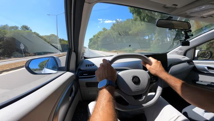 Jeftini i brzi, ali ima jedna caka! Stigli novi automobili, cena šokantna!