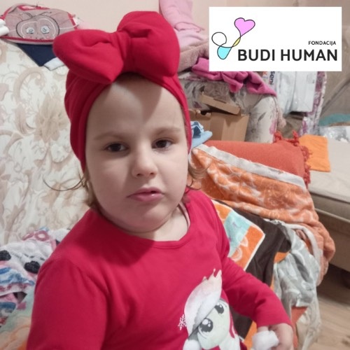 Fondacija „Budi human“: Pomozimo Nati da nastavi sa tretmanima
