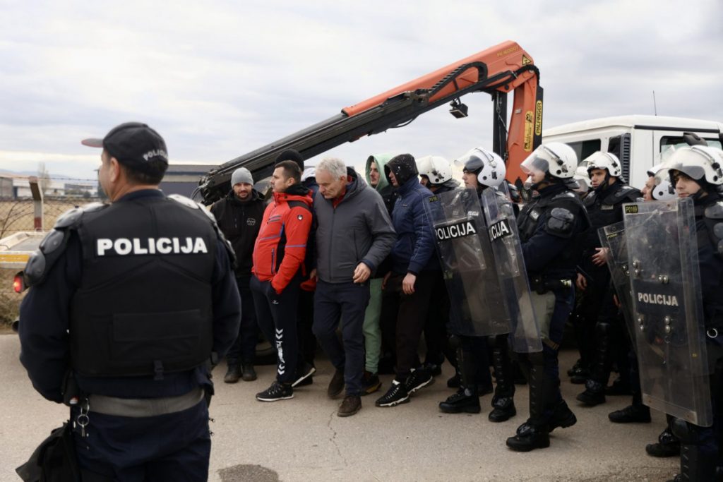Policija obezbijedila lokaciju u Botunu, na licu mjesta i “pauk” bez registarskih oznaka