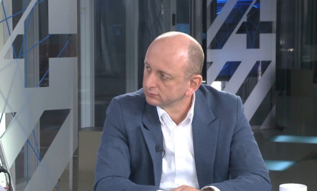 HRA: Uprava policija da oslobodi Kneževića od prekršajne odgovornosti, direktor mora trpjeti veći stepen kritike