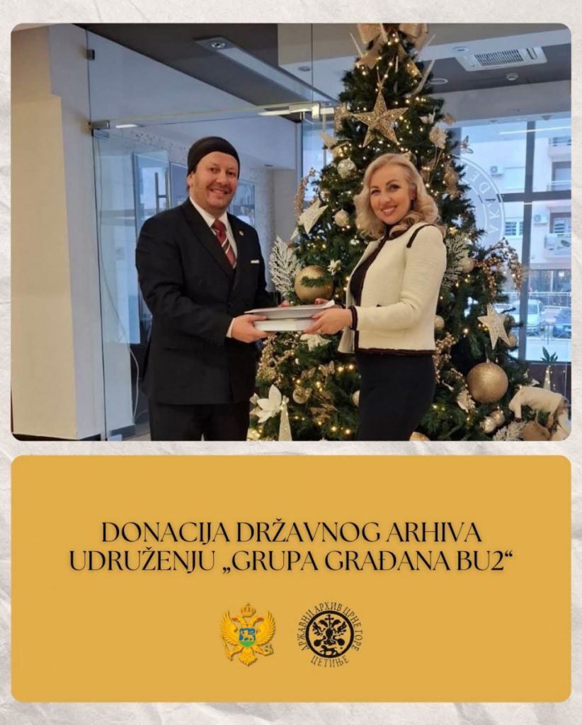 Državni arhiv Crne Gore donirao knjige za „Biblioteku na otvorenom“ u Budvi