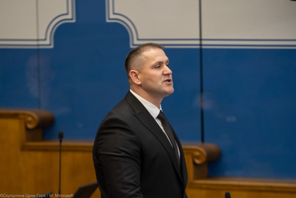 Šćepanović u Skupštini: Nema više mafije koja će da se bavi krijumčarenjem narkotika iz policije