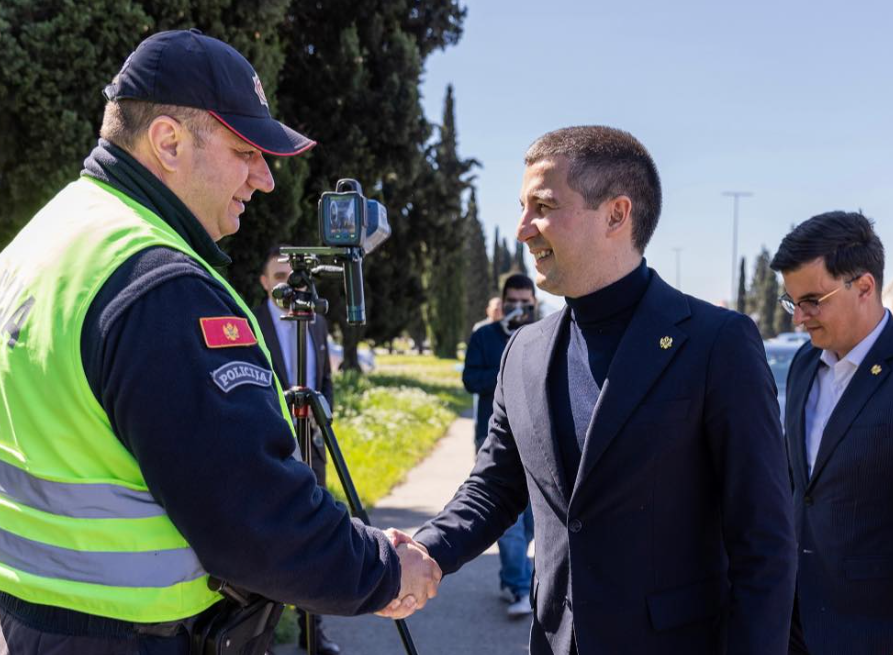 BEČIĆ najavio: Do preksjutra će biti raspisan novi javni poziv za zapošljavanje još 514 policajaca
