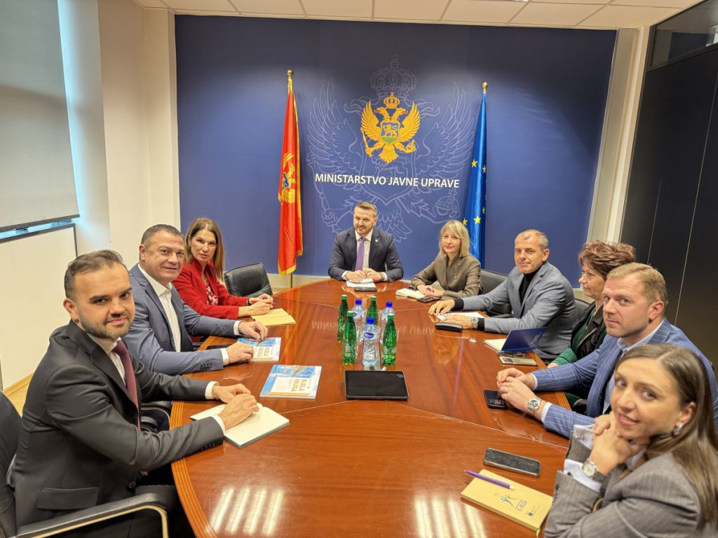 Dukaj  sa predstavnicima Savjeta stranih investicija