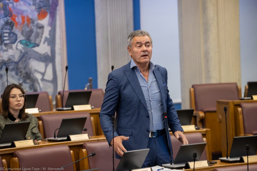 Lekić tužio Ječmenicu: Traži 2.000 eura