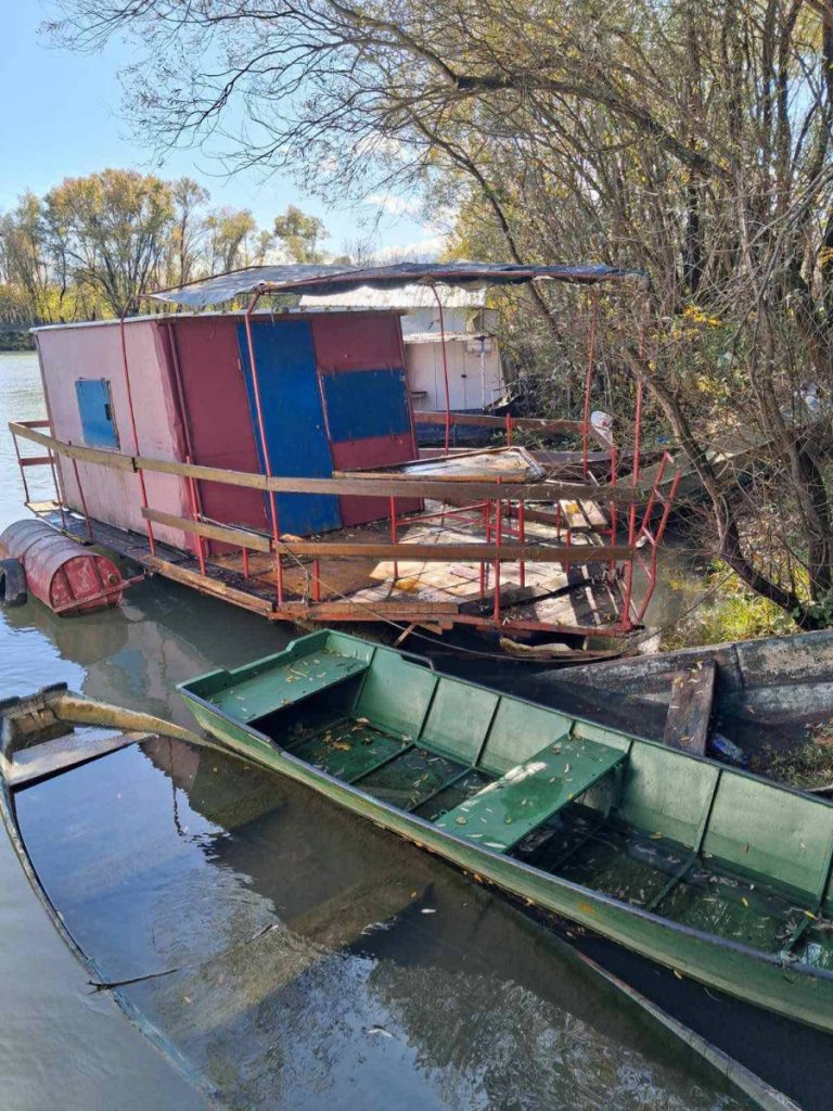 Počinje uklanjanje nelegalnih plutajućih objekata u NP Skadarsko jezero
