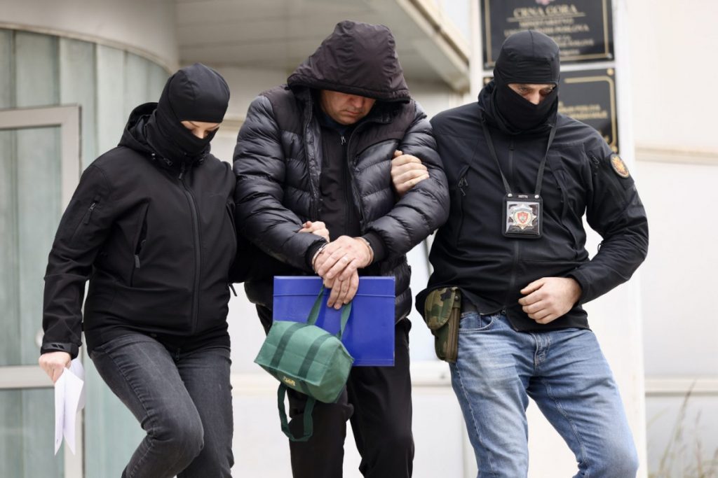 Uhapšeni Nikšićani osumnjičeni za šverc cigareta