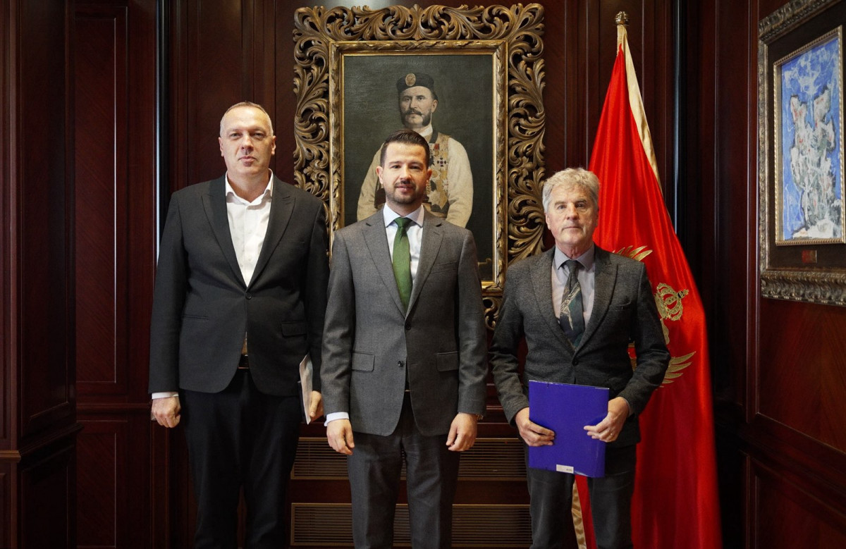 Foto 1
