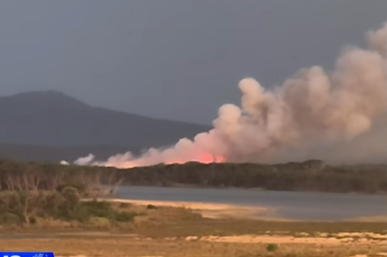 Australija u plamenu: Hiljade vatrogasaca u borbi protiv najgorih požara od „Crnog ljeta“