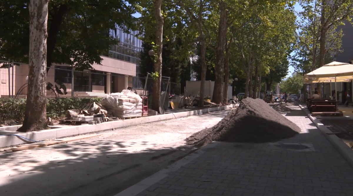 Screenshot 2026-01-18 at 12-57-40 (254) Radovi u Vučedolskoj ulici koji su trebali biti završeni u julu ne obećavaju skori završetak – YouTube