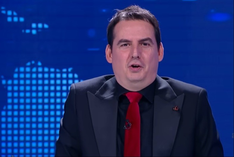 „MRZIM HRVATE, ALBANCE, MUSLIMANE…“ Skandalozna pjesma Zorana Kesića – Prodaje autošovinizam kao humor(VIDEO)