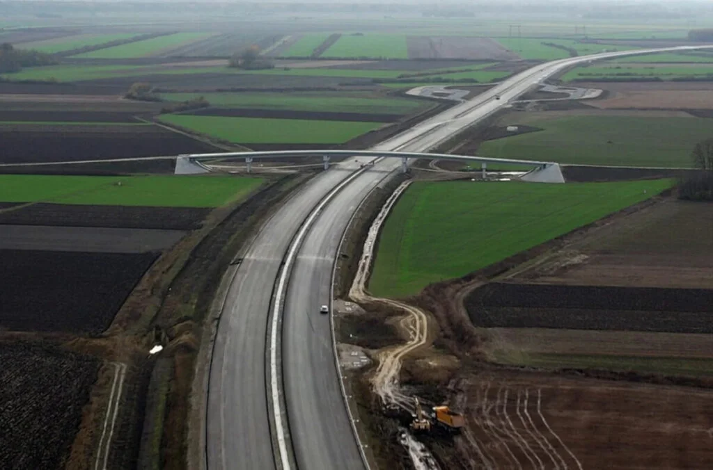 autoput sremska raca kuzmin