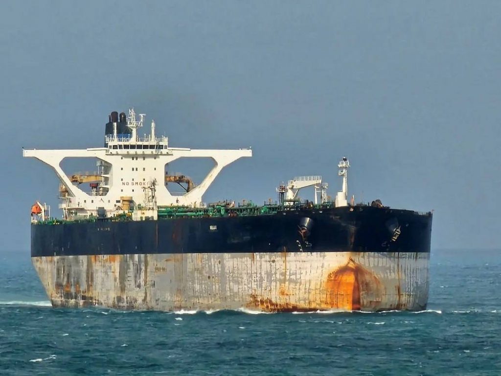 Zarđali tanker koji su Amerikanci zaplijenili prevozio vrijedno rusko oružje?