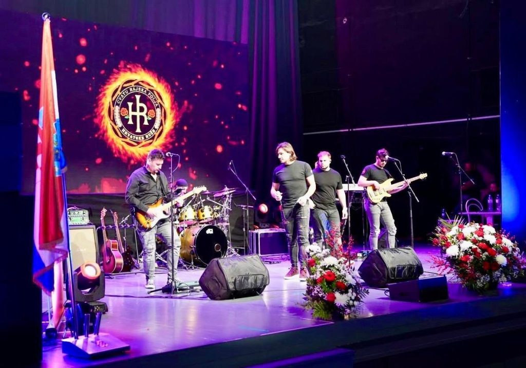 (VIDEO) Kad ustaše i proustaše određuju standard i kad odjekne Tompsonova pjesma – sve je u redu, kad stigne odgovor – nastaje skandal