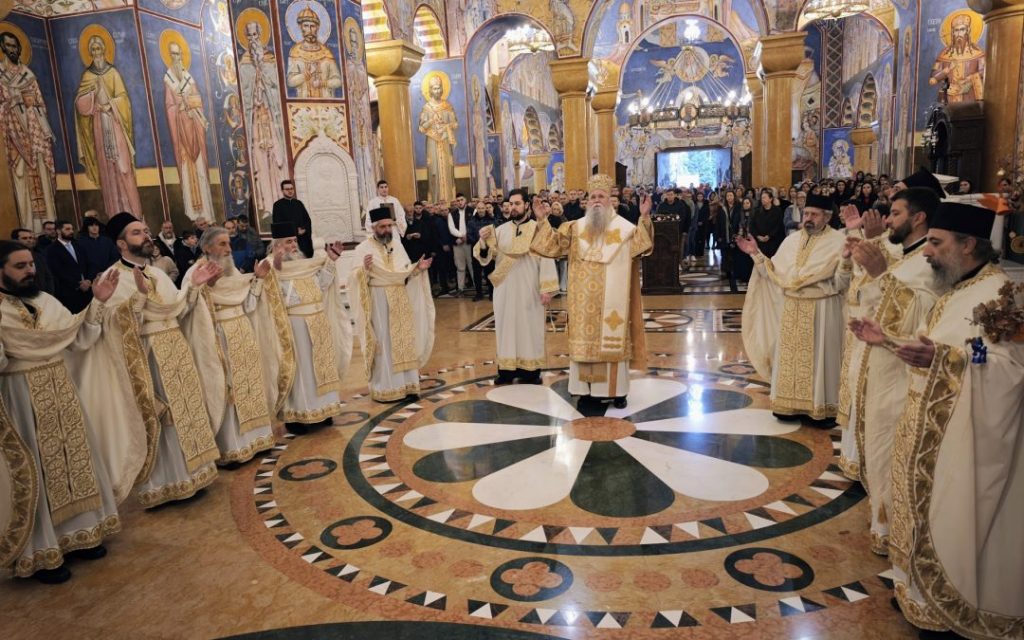 Mitropolit Joanikije: Drago mi je što službama prisustvuju ljudi koji su na čelu naroda, šta ima prirodnije nego da budu sa svojim narodom a ne otuđeni u kabinetima