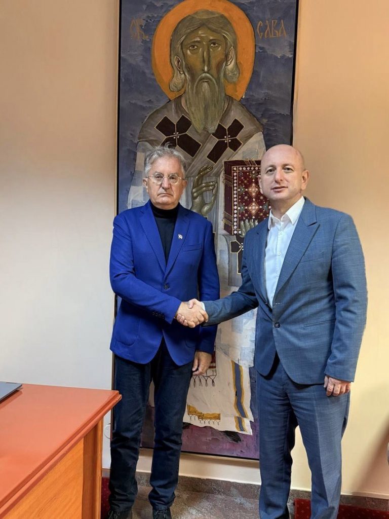 Milan Knežević se sastao sa ambasadorom Srbije