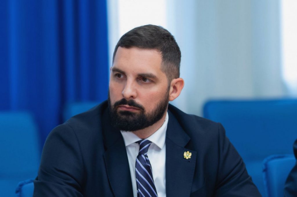 Leković: Praćenje nikad nije bezazleno, to je početak