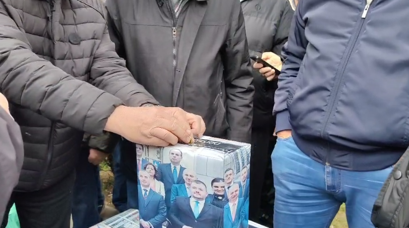 Penzioneri novac od humanitarne akcije danas predaju članovima Vlade