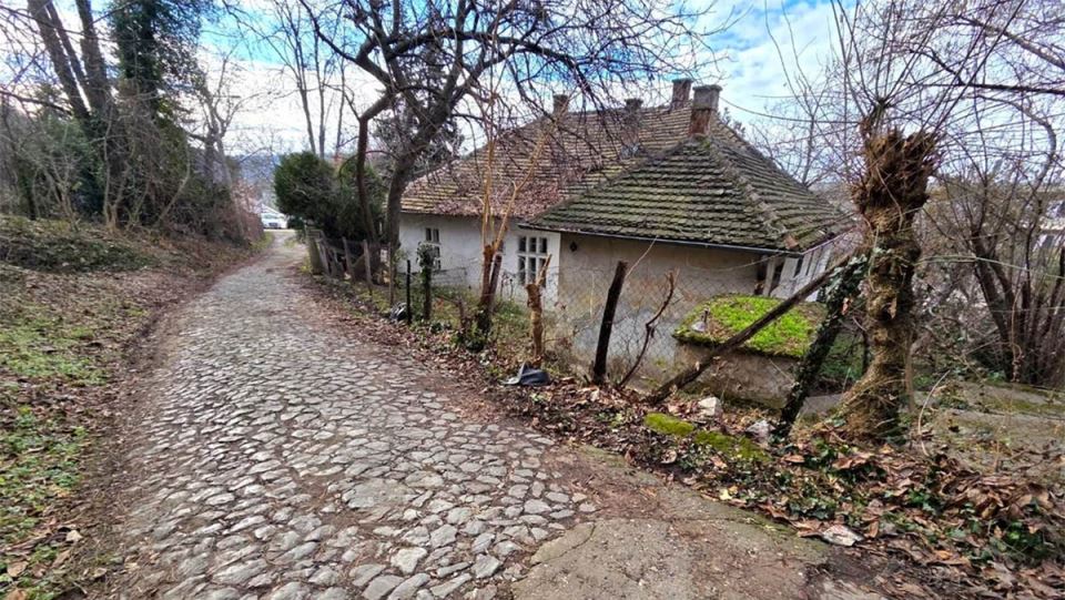 Znate li koji stranac je živio u ovoj zapuštenoj kući u Beogradu? Volio je Srbe i dao je mnogo za Srbiju