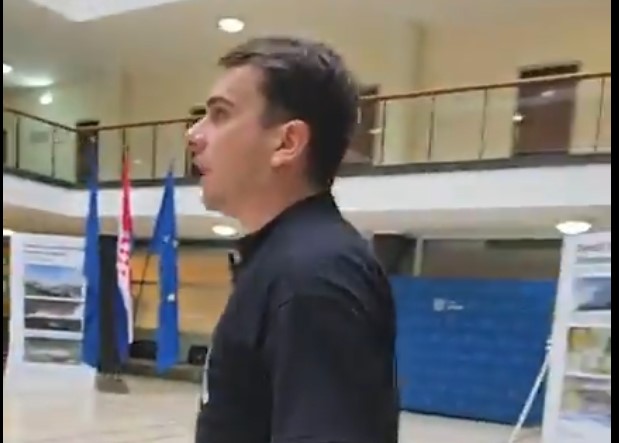 Ustašluk u Zagrebu – ušao u Gradsku upravu sa Tompsonovom pjesmom „Bojna Čavoglave“: Tomaševiću, nikada nećeš zabraniti „Za dom spremni“ (VIDEO)