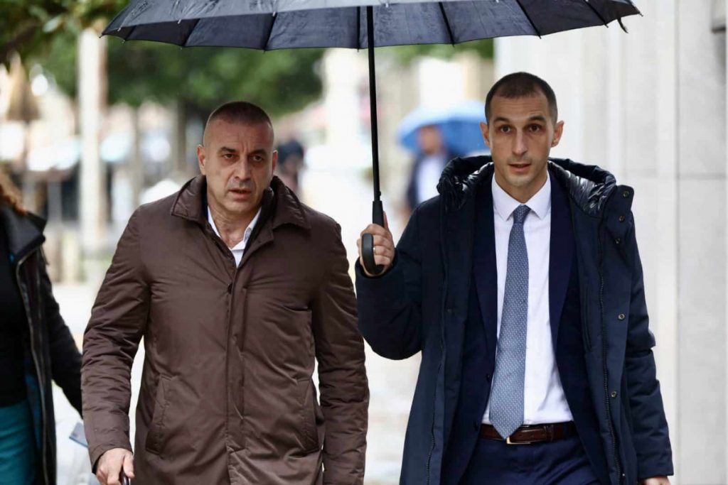 Knežević optužio tužilaštvo da je sa umišljajem izostavilo Skaj prepisku Lazovića i Delića o njemu: „Njega ti klanovi ne zanimaju“