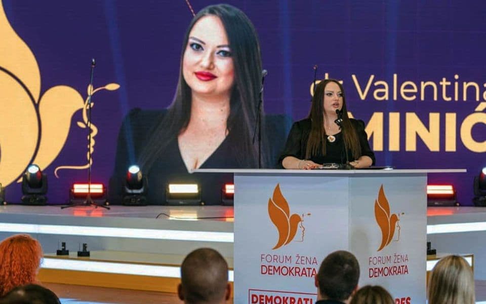 minić