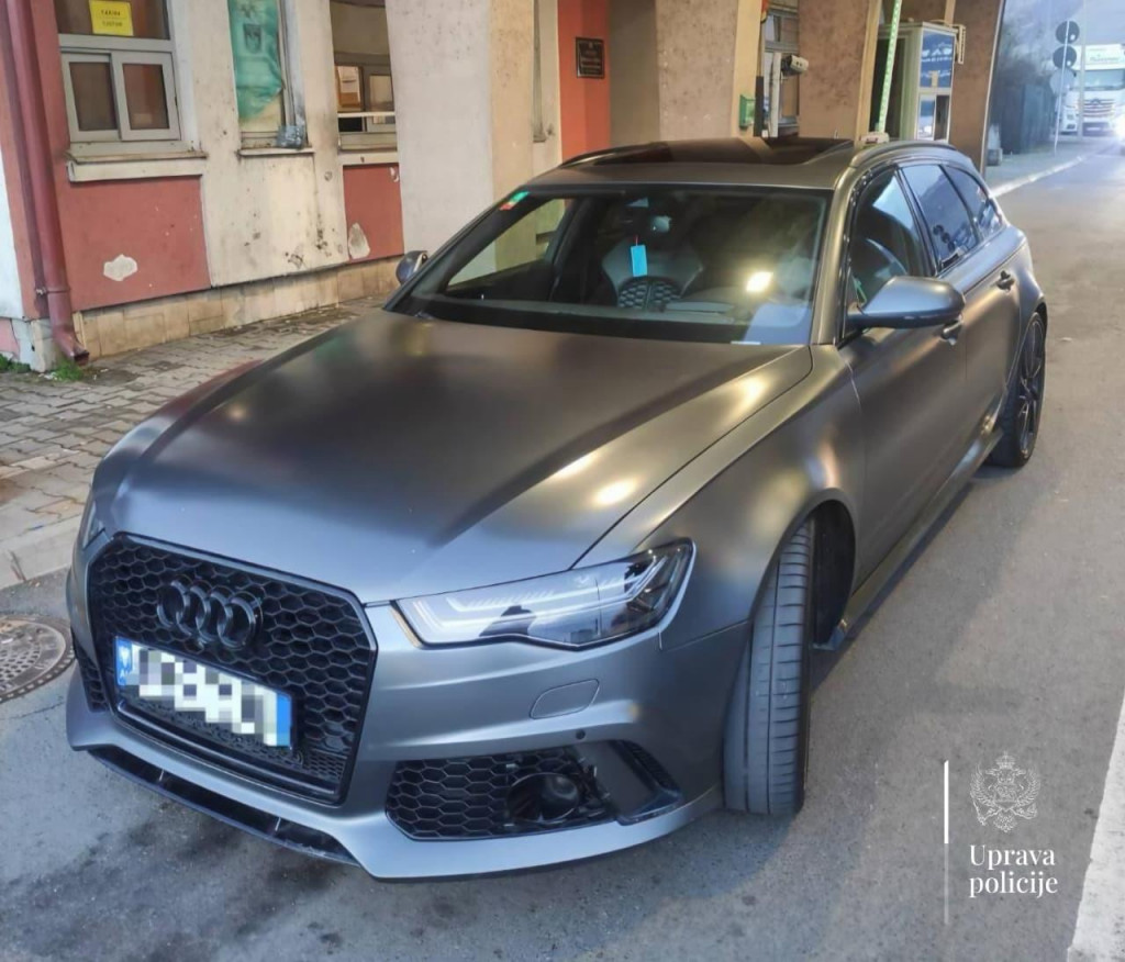 Granična policija od Albanca oduzela luksuzni automobil koji potražuje Interpol