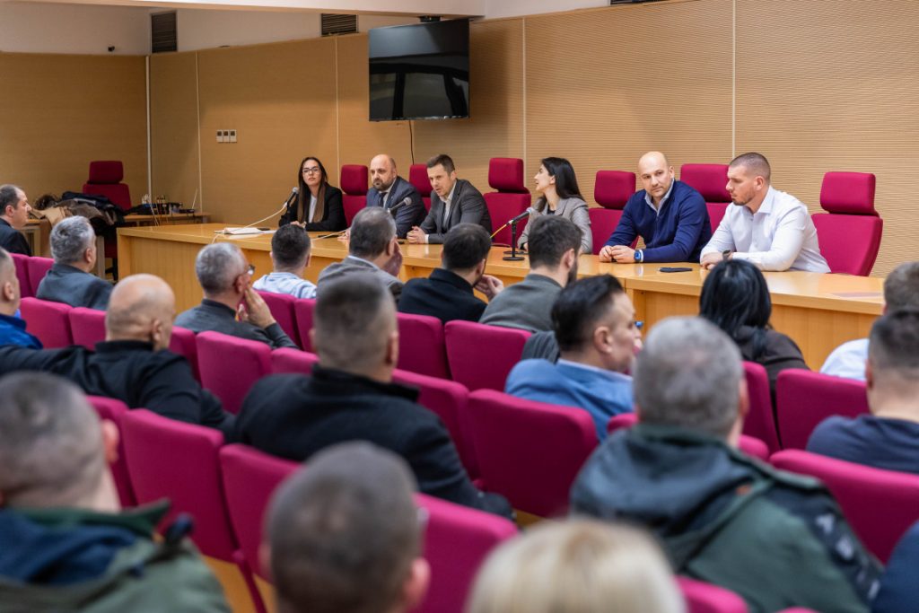 Podgorički odbor PES-a podržao Mujovića: Ima ključnu ulogu u izgradnji postrojenja u Botunu